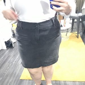 Torrid plus size denim skirt